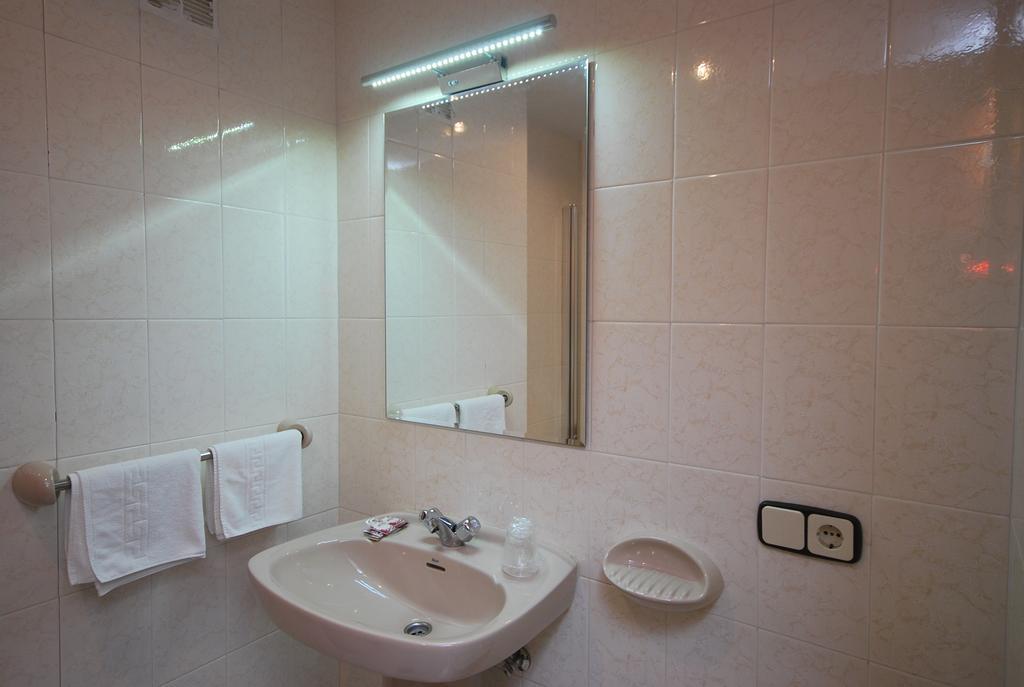 Hotel Principado De Europa Arenas De Cabrales Zewnętrze zdjęcie